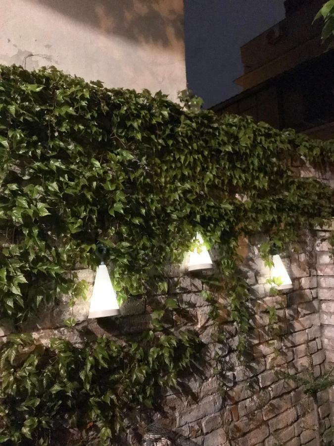 News Apartment Bucureşti Eksteriør bilde